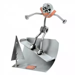 Deskanja na snegu kovinska skulptura