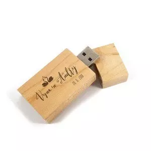 USB ključ iz lesa, ključek z gravuro