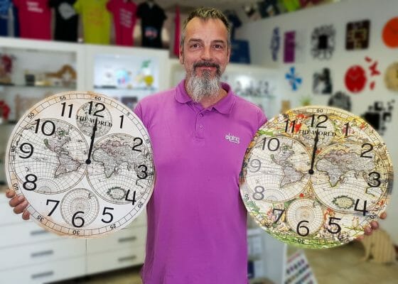 Velike stenske ure po naročilu