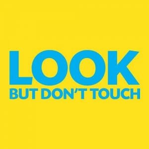 Alternative view of Look but don't touch, elastična majica za nosečnice