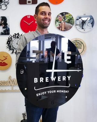 Velika stenska ura po naročilu