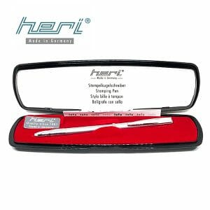 Alternative view of Heri 700, srebrn kemični in štampiljka, v škatlici