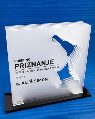 Plaketa posebno priznanje